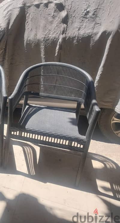 كرسى بلاستك محمل