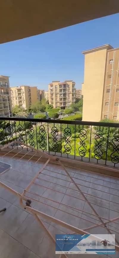 Unfurnished apartment for rent in Madinaty Al Rehab, 162 sqm. Features custom finishes and an open view; located on the third floor. Offered at below-