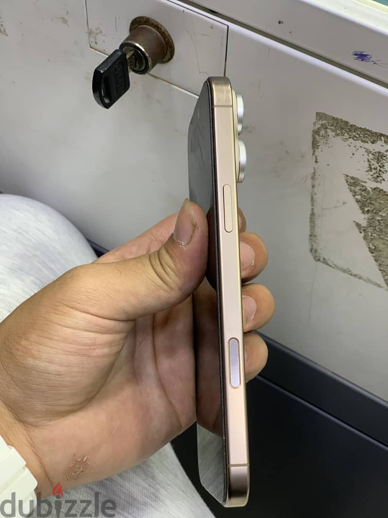 Apple - iPhone 16 Pro Max 3