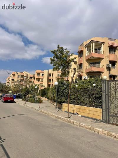 Building for sale (500 sqm) – fully finished, at a special price – located in Opera City Compound, District 12, Sheikh Zayed.