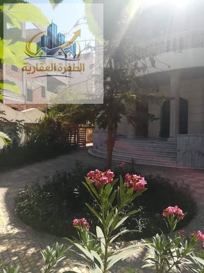 فيلا للبيع النرجس فيلات بالقرب من شارع ال90 وكحور طلعت حرب