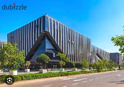فرصة استثمارية نادرة في سوديك إيست | وحدة إدارية على شارع التسعين مباشره بسعر المتر 235000