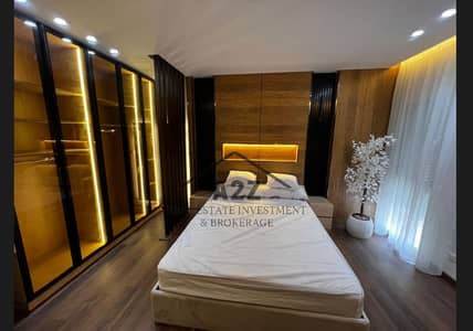 The finest apartment in Madinaty, Albee 10, fully furnished with appliances and finishes. Immediate handover with keys, 116 square meters, first tenancy, never used, fully guaranteed.
