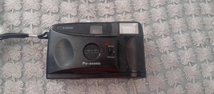 Panasonic C-225EF  كاميرا للبيع