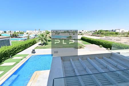 شاليه للبيع متشطب بالكامل استلام فوري بسعر لقطه في قريه هاسيندا باي Hacienda Bay