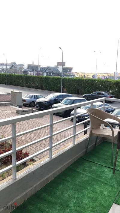 ريسيل فى لوكيشن مميز جداً جاهزة للأستلام الفورى بتشطيب خاض فى جنة 1 -  1 Janna   الشيخ زايد El-Sheikh Zayed