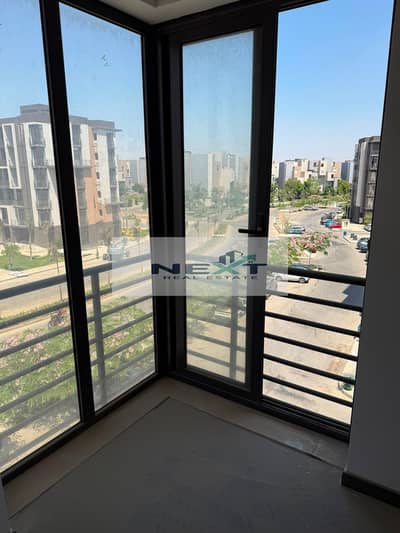For rent in Madinaty – New Law Area: 78 m²  Zone: B8 Layout: 2 rooms + bathroom  Finishing: Company finishing View: Open view  Key available anyt