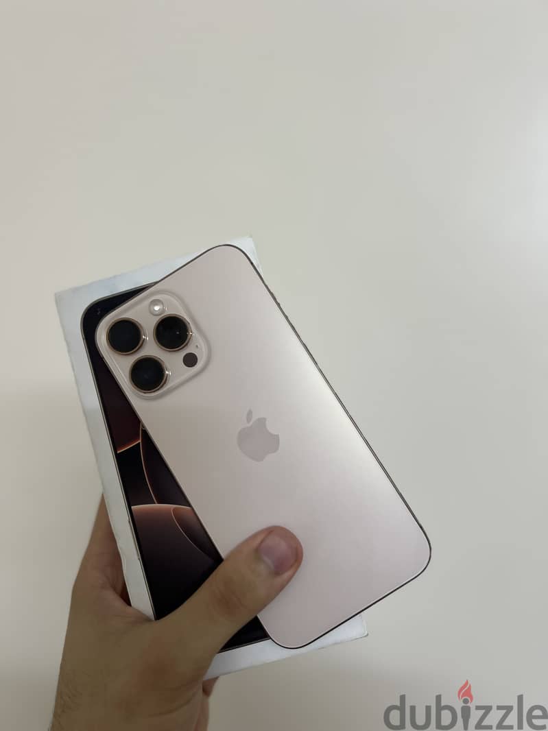 Apple - iPhone 16 Pro Max 4