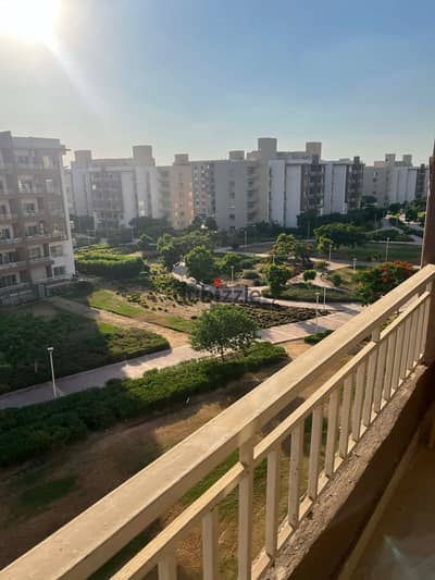 Apartment 3rd floor contract 3 years prime location in wesal