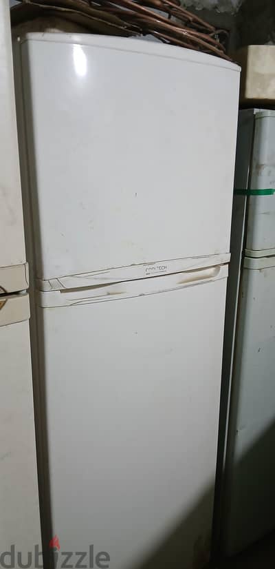 تلاجة سليتال بحالة ممتازة ١٤ قدم