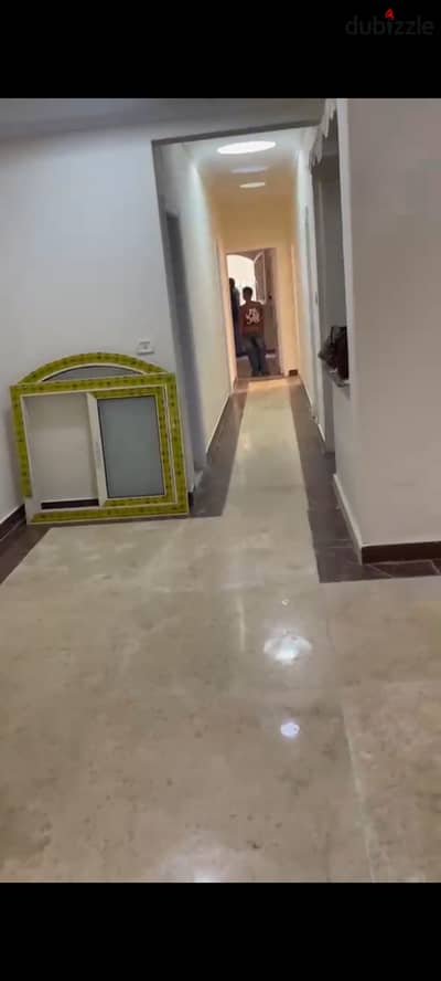 Apartment in Sheikh Zayed First Neighborhood at the price of the cat, elevated land with a 200-meter garden