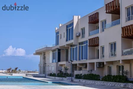 شالية للبيع متشطب بالتكيفات بالمطبخ في اجمل لوكيشن في رأس الحكمه