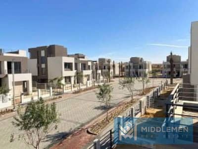 فيلا للبيع بمساحه 518 على مساحه ارض 785 إطلالة على اللاند سكيب جاهزه للاستلام بالم هيلز القاهره الجديده بجانب هايد بارك palm hills new cairo