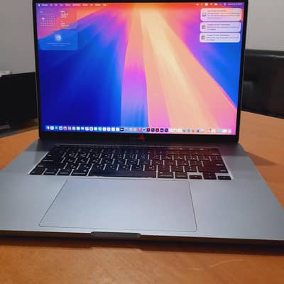 Mac Book pro 2019 16 inch Core i9