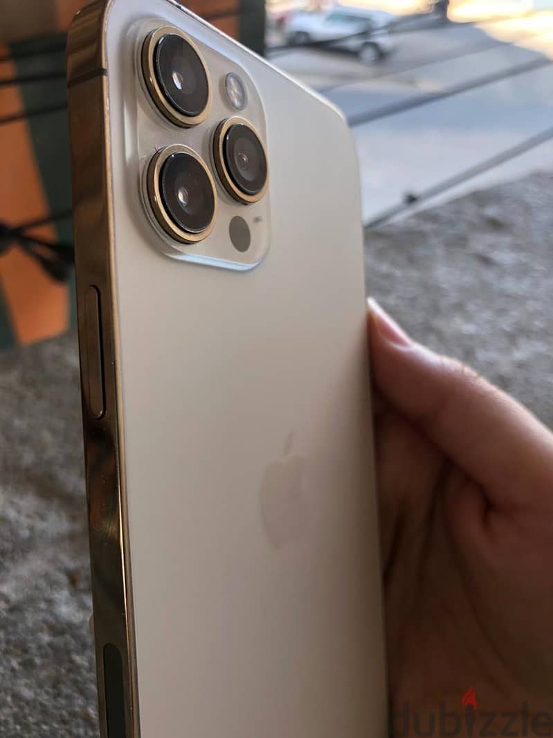 Apple - iPhone 12 Pro Max 12