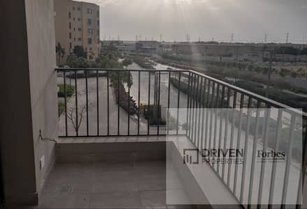 Fully Finished With ACs Kitchen Apartment for Rent in Tulwa O West 6th of October Al Wahat Road