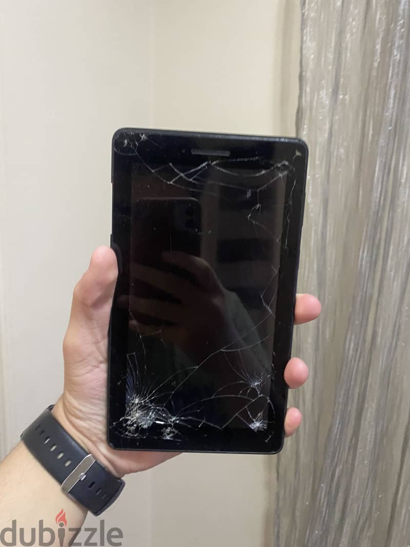 Lenovo tab E7 5