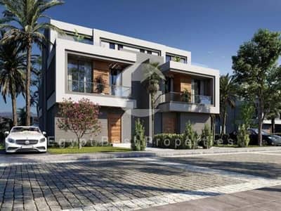 Facing north prime location ready to move lowest price Standalone modern villa for sale in La vista city compound