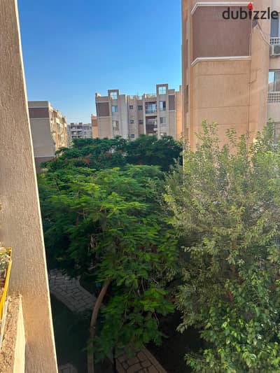 للبيع بمدينتي b7فيو مفتوح 82م تشطيبات خاصه بسعر مميز