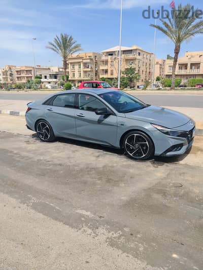 Hyundai Elantra 2022