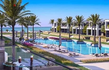 شاليه للبيع متشطب بالكامل بجاردن خاصة صف اول على البحر في لافيستا راس الحكمة الساحل الشمالي la vista ras elhekma north coast