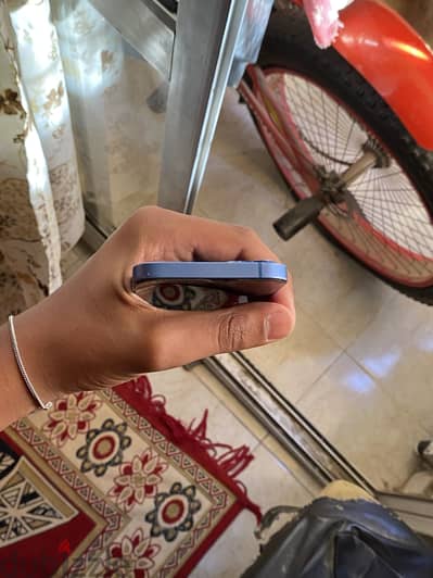 Apple - iPhone 13
