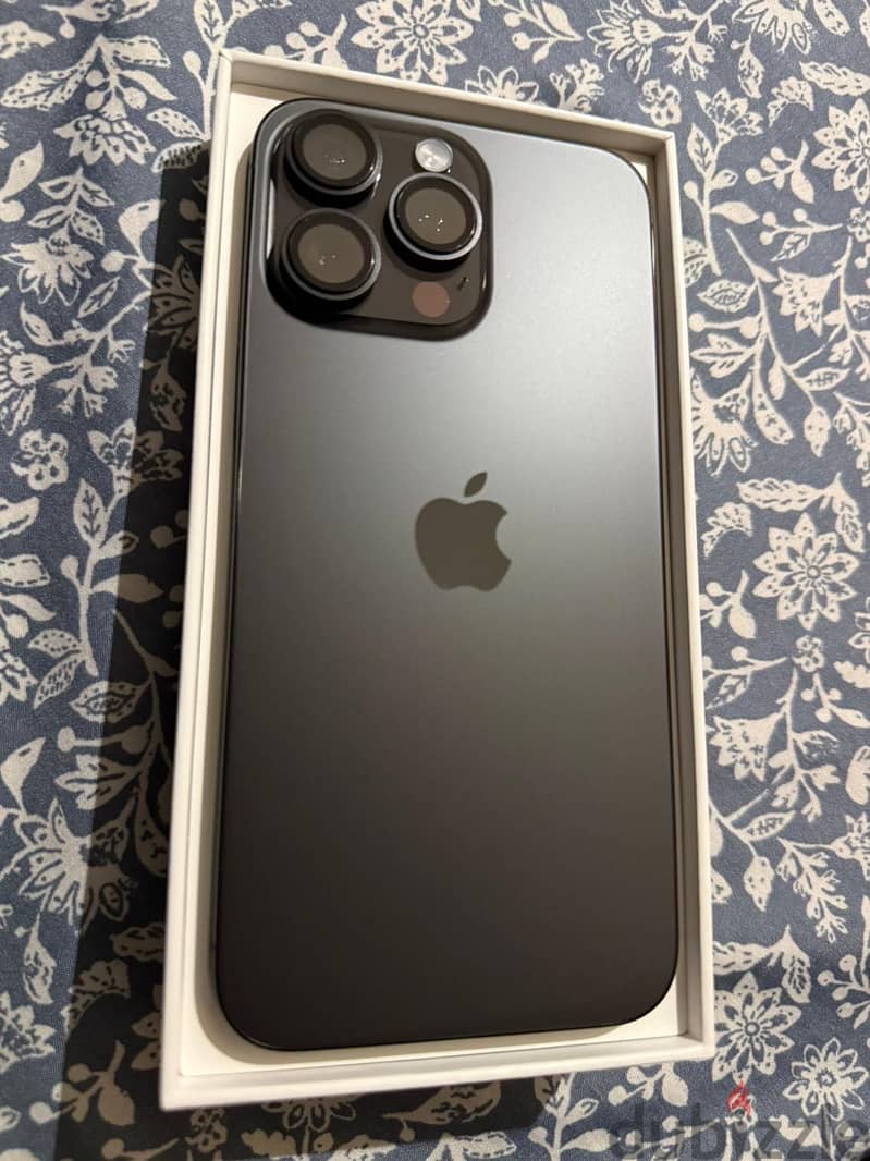 Apple - iPhone 15 Pro Max 2