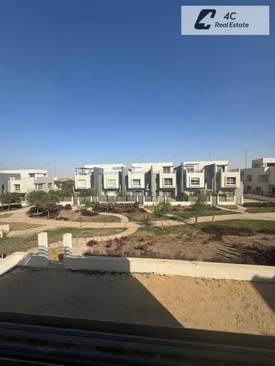 اقل سعر الماركت ل تاون هاوس 218 م و اقل كوارتر quarter في هايد بارك التجمع الخامس hyde park new cairo fifth settlement