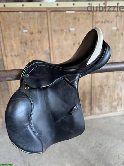 saddle for jumping