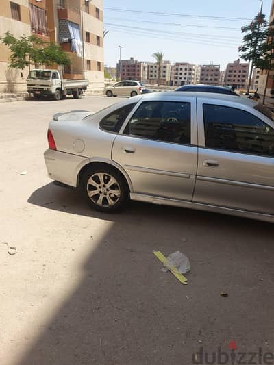 أوبل فيكترا 2003