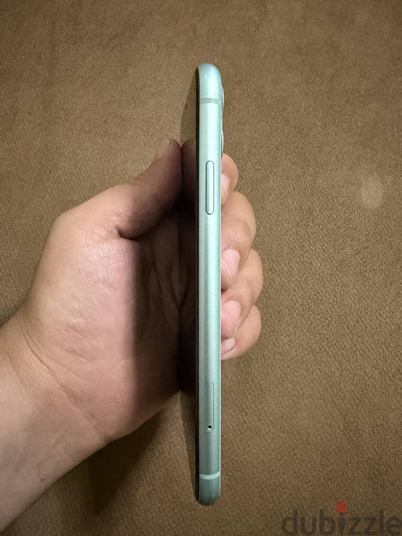 Apple - iPhone 11 4