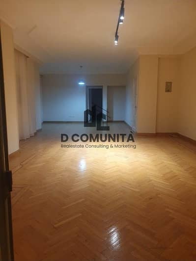 شقة سكنية للإيجار  في اميز مناطق  جنوب الأكاديمية (أ)  فيو جاردن  بالتجمع الخامس  – موقع متميز وتصميم عائلي راقٍ