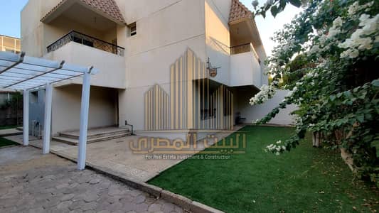 فيلا توين للايجار قانون فى الرحاب بالمرحله التالته نموذج H بسعر مميز