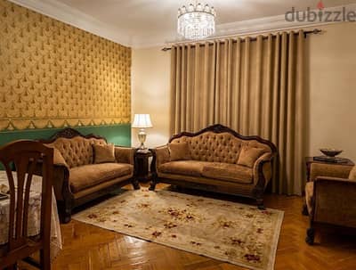 صالون زان احمر القماش من Shata