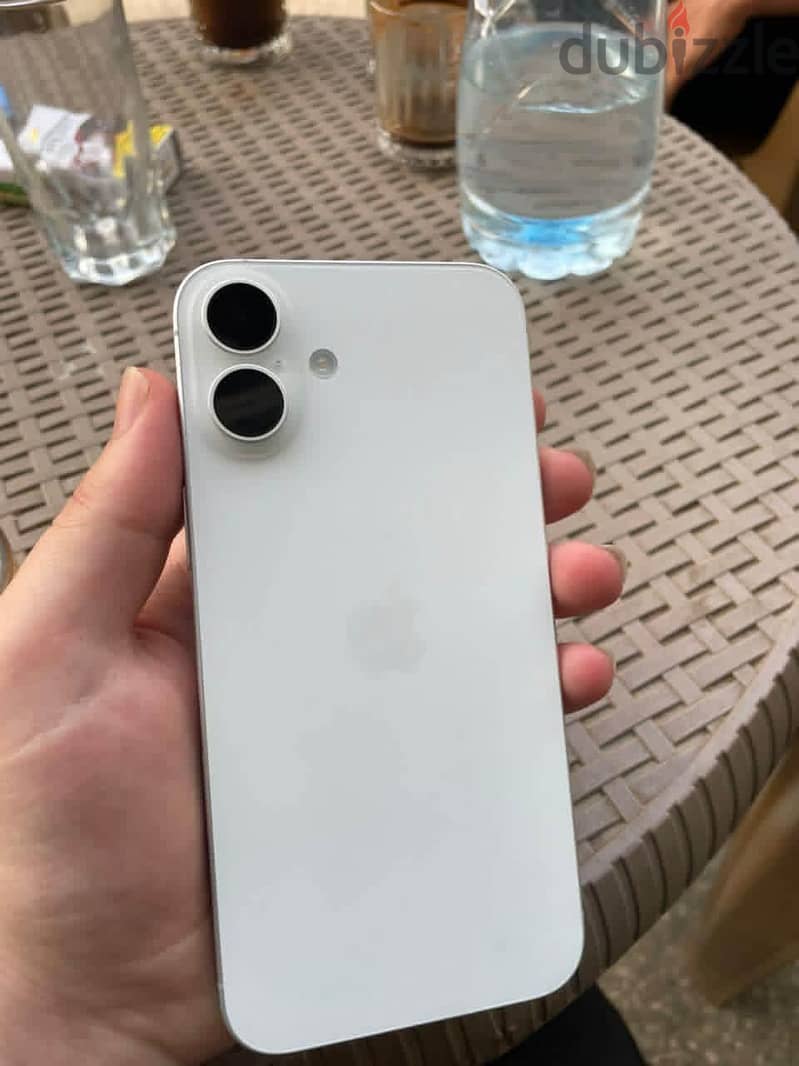 Apple - iPhone 16 Plus 7