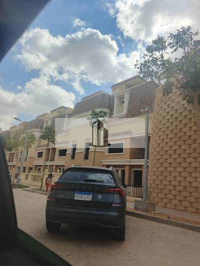 S Villa for sale in installments in a prime location from the owner in Sarai El Mostakbal City compound, next to Madinaty.