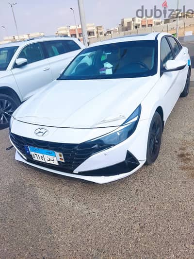 Hyundai Elantra 2022
