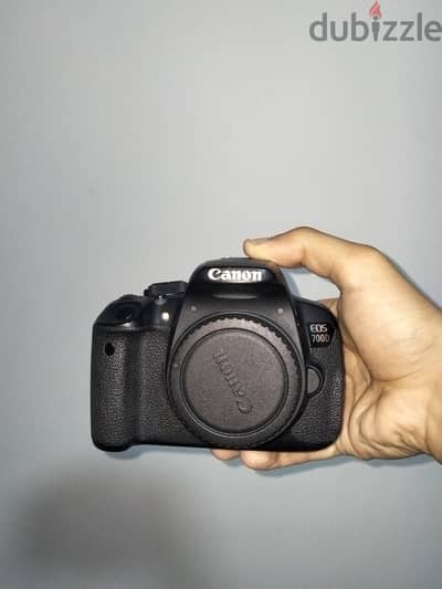 Canon EOS 700d Mint condition - 23k shutter