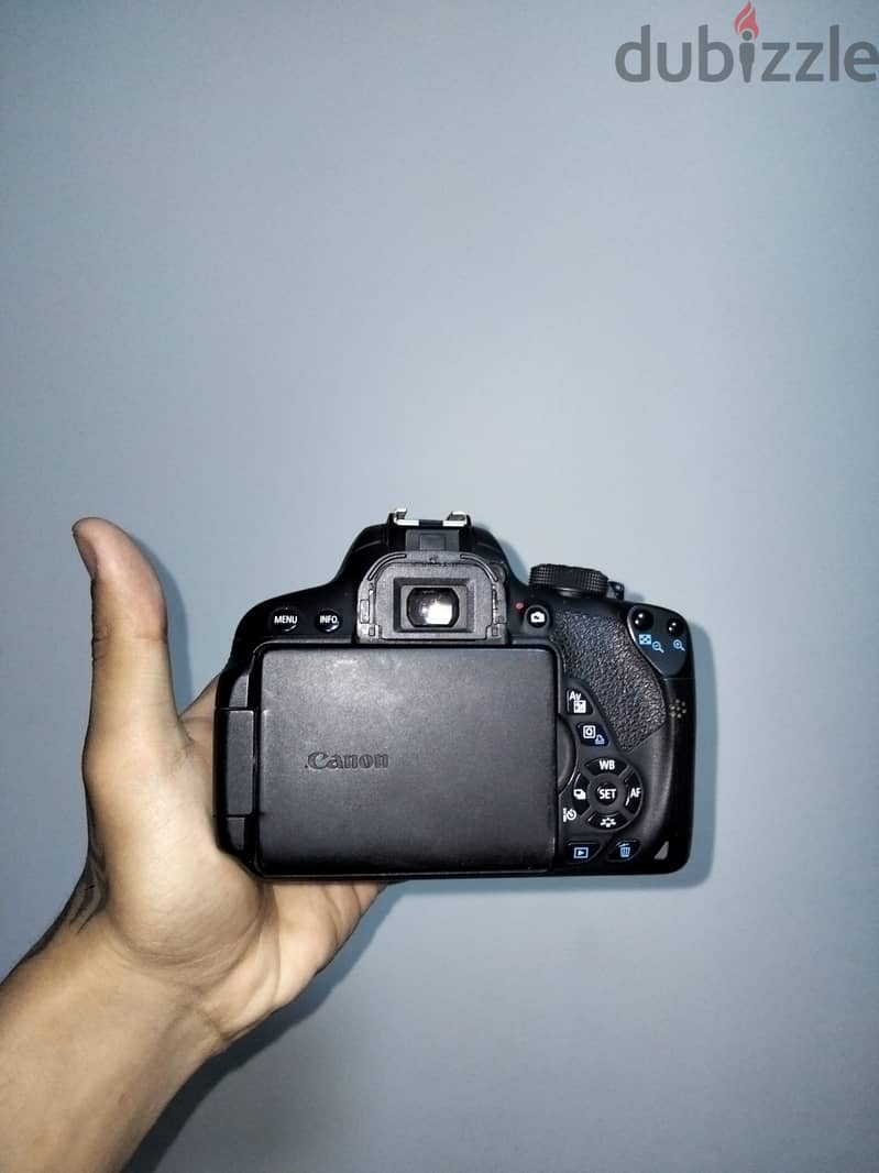 Canon EOS 700d Mint condition - 23k shutter 2