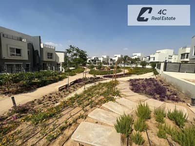 Townhouse with Landscape View  Lowest Down Payment  Up to 10 Years Installments for Sale in Hyde Park, Fifth Settlement, New Cairo