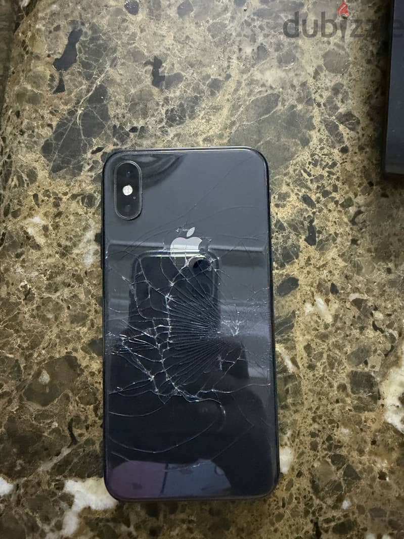 Apple - iPhone XS 1