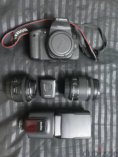 Canon EOS 800D + 50mm + Godox TT560 | سعر خاص عند شراء الباكدج