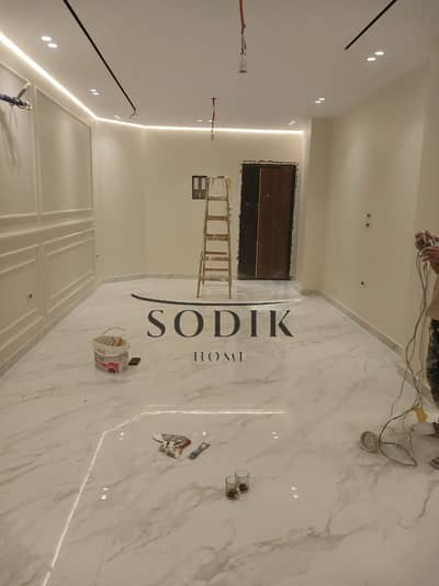Ultra-super-lux apartment, ready for immediate occupancy, no modifications needed, garden view, Hashemite stone facade, elevator, and all finishes