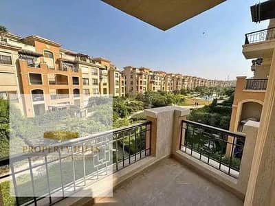 In a residential compound, receive your 4-bedroom penthouse immediately at the lowest price