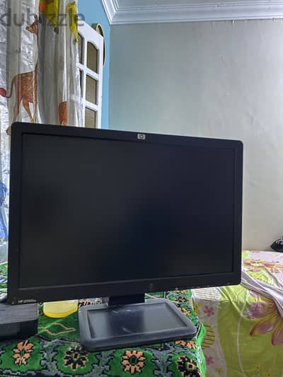 شاشا hp ١٩ بوصه