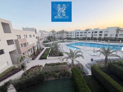 شقه فندقيه متشطبه هاي اند بالفرش بحري ريسيل للبيع بسعر مميز في ازها العين السخنه Azha Ain Sokhna