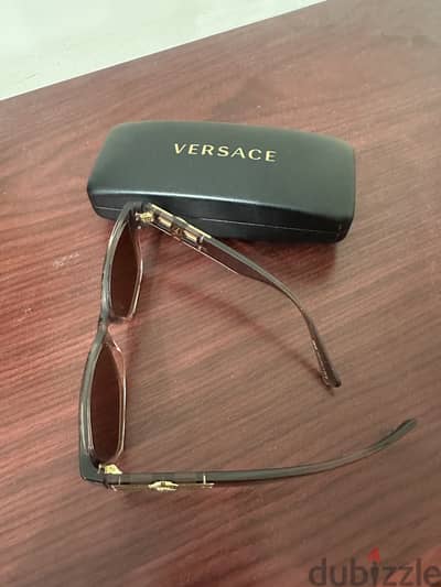 Sunglass