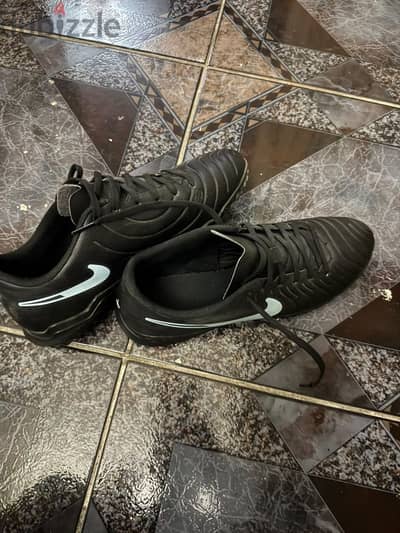 Nike Tiempo Legend 10 Club Turf