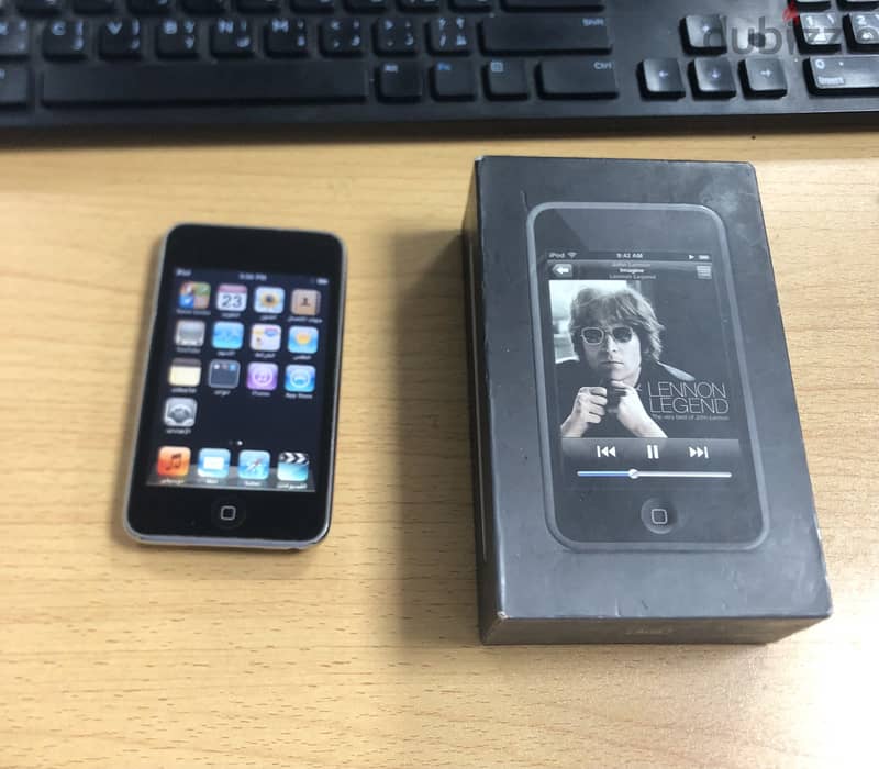 Apple iPod touch 80G with box Excellent condition 1