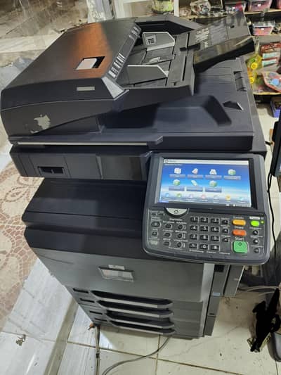 ماكينة تصوير كيوسيرا تريامف ايدلر 3505ci الوان للبيع